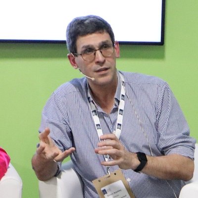 Simon A.
